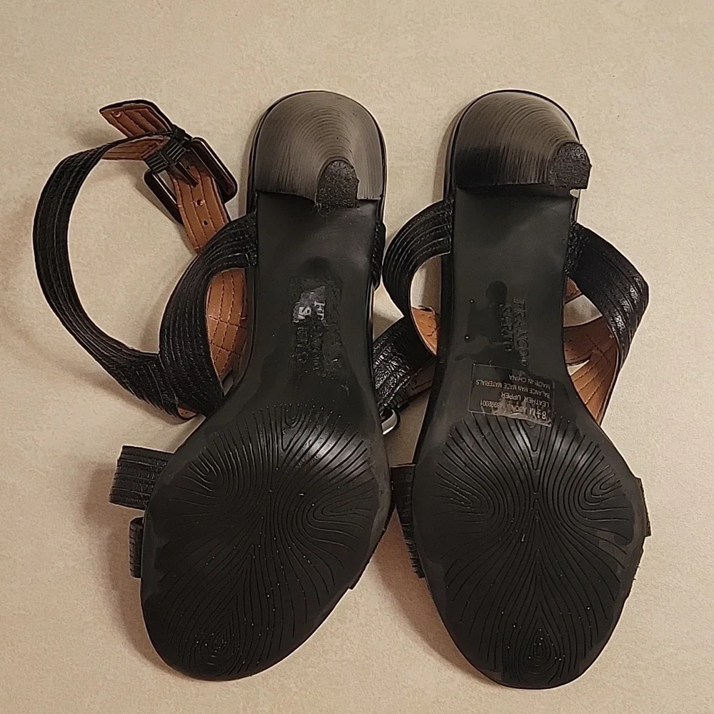 Beautiful high heeled sandals - Picture 5 of 5